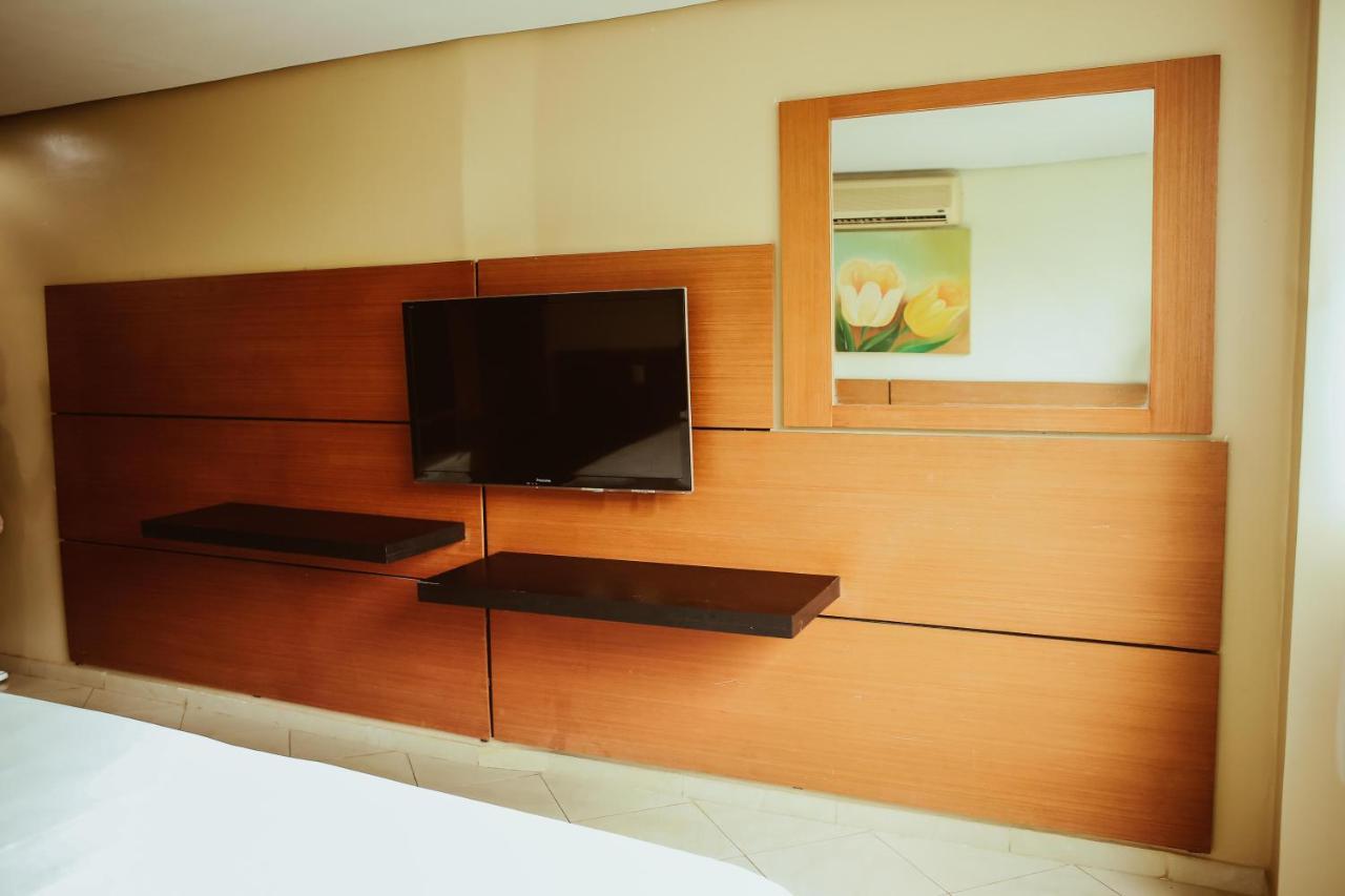 Barrudada Tropical Hotel Santarém Екстериор снимка
